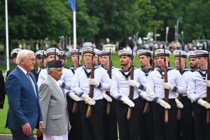 राष्ट्रपति पौडेललाई गार्ड अफ अनर